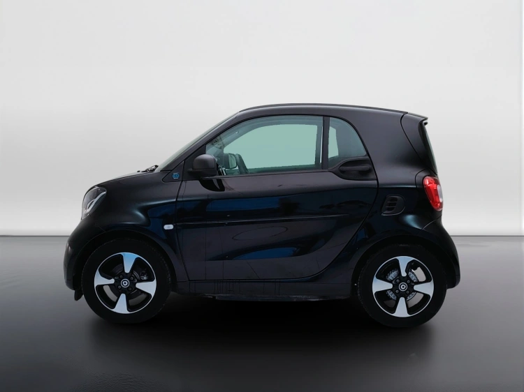 3 - smart fortwo Fortwo eq Passion 4,6kW