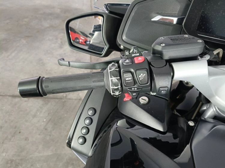6 - BMW Motorrad RT R 1250 RT Triple Black Abs my21