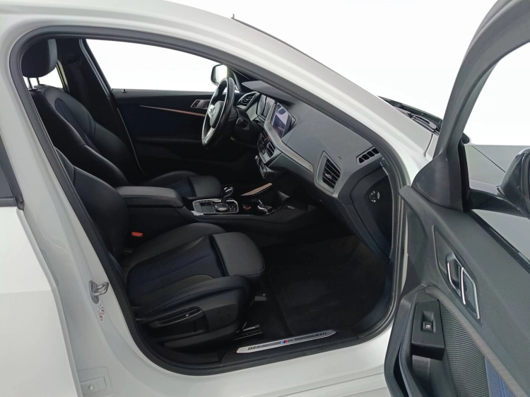 12 - BMW Serie 1 116d Msport auto