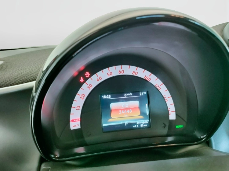 17 - smart fortwo Fortwo eq Passion 22kW