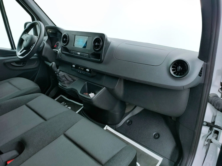 13 - Mercedes Vans Sprinter 311 2.0 cdi F 39/35 fwd H2