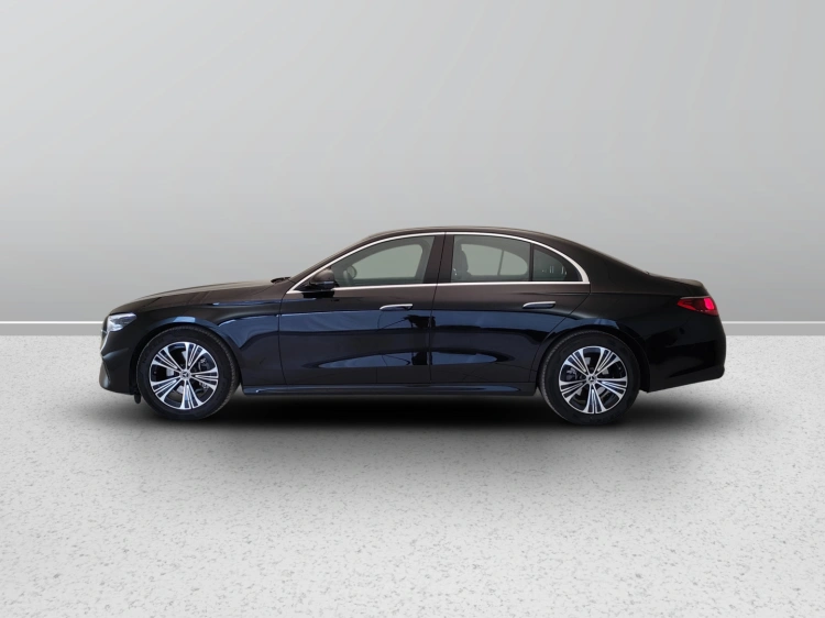 3 - Mercedes-Benz CLASSE E 220 d 4MATIC
