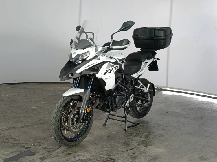 4 - Benelli Trk Trk 502 abs E5
