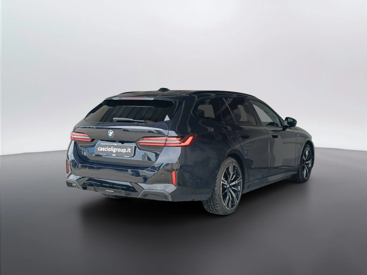 4 - BMW Serie 5 520d Touring 48V xdrive MSport Pro auto