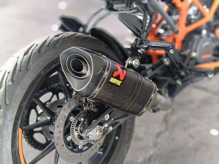 10 - Ktm Duke 125 Duke Abs my21