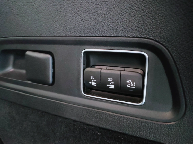 22 - Mercedes-Benz GLS 450 d AMG Line Premium Plus 4matic auto