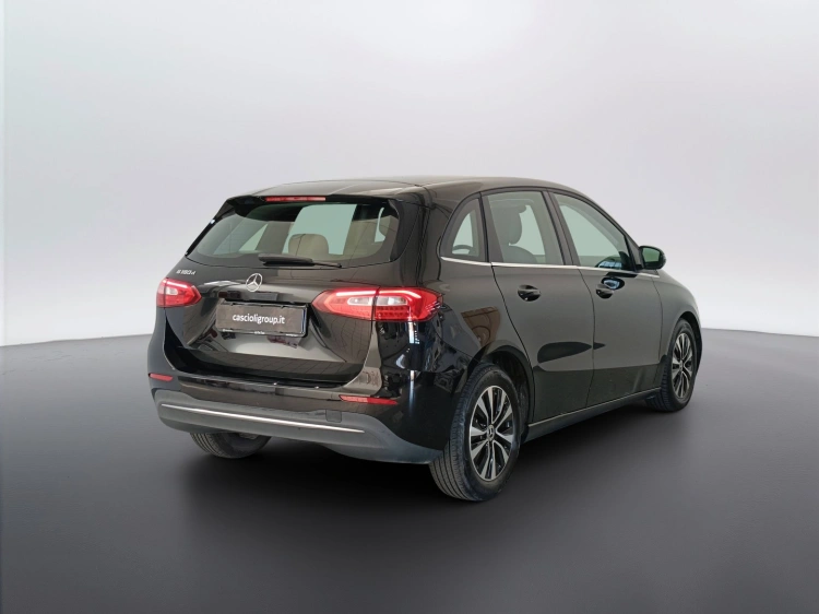 5 - Mercedes-Benz Classe B 180 d Sport auto