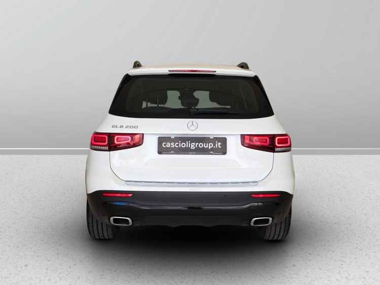 4 - Mercedes-Benz GLB 200 d Sport Plus 4matic auto