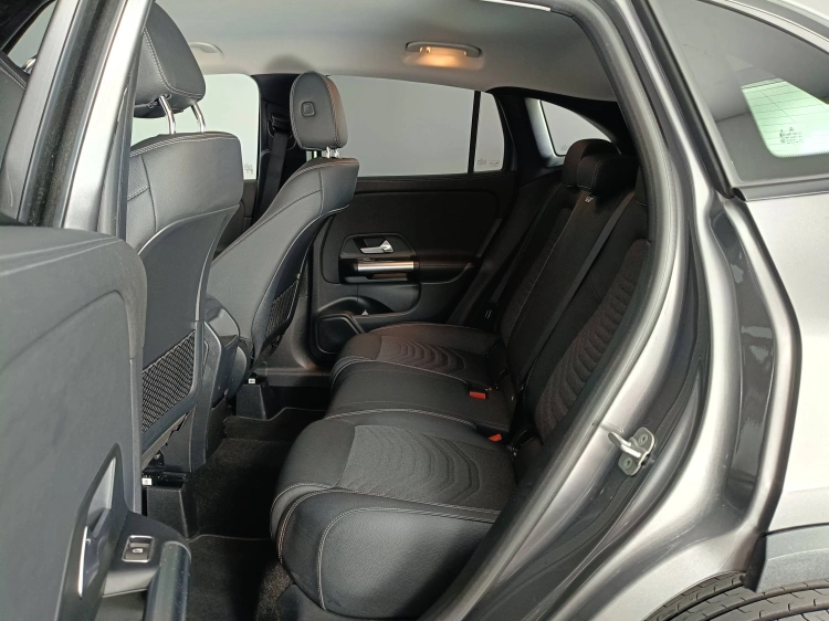 9 - Mercedes-Benz GLA 180 d Progressive Advanced Plus auto