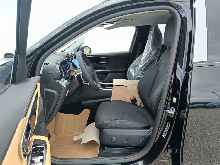 8 - Mercedes-Benz GLC 220 d 4MATIC