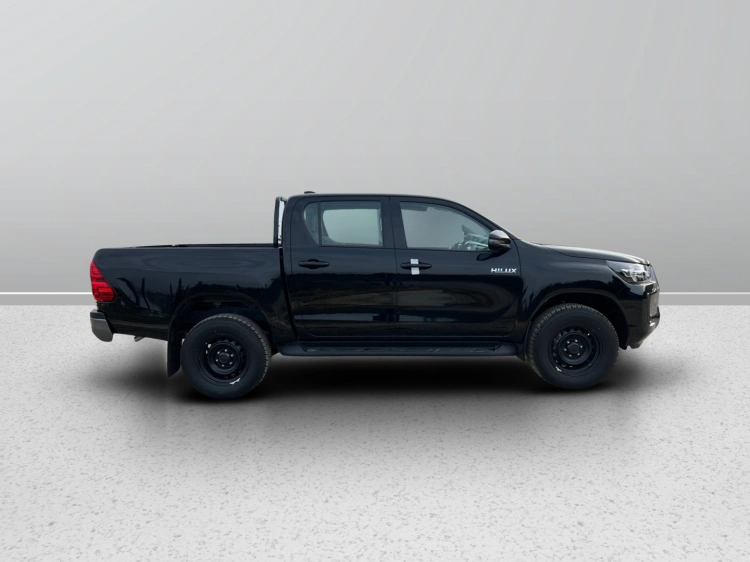 4 - Toyota Professional HI LUX 4X2 - 4X4 HILUX 2.4D A DC 4WD CMF MY24