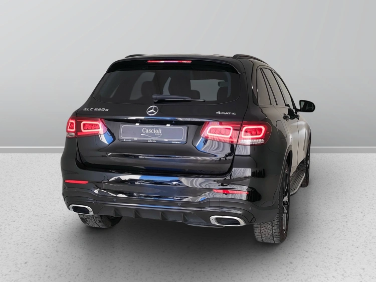 6 - Mercedes-Benz GLC 220 d Premium 4matic auto