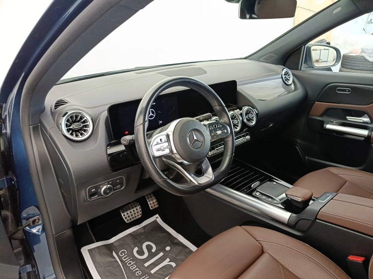 7 - Mercedes-Benz GLA 200 d Premium auto
