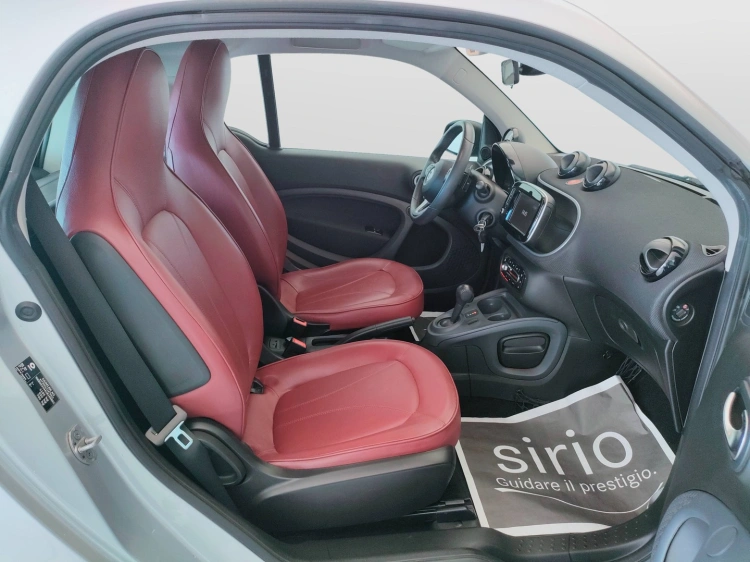 12 - smart fortwo Fortwo 0.9 t Urbanrunner 90cv twinamic