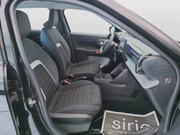 13 - Citroen C3 C3 1.2 turbo Plus 100cv s&s