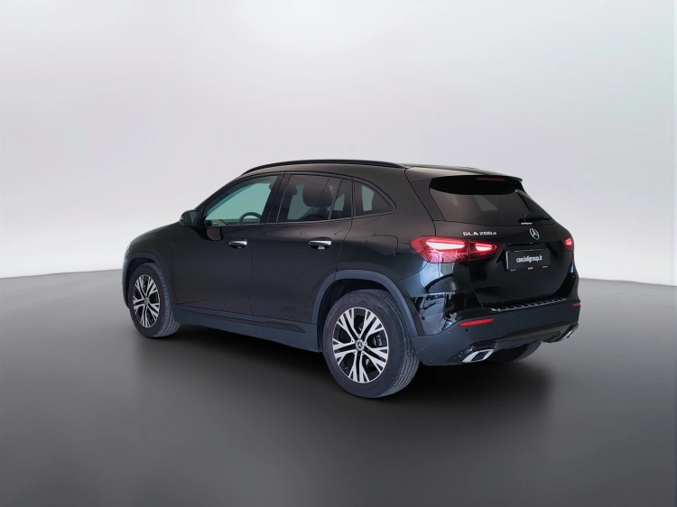 7 - Mercedes-Benz GLA 200 d Progressive Advanced Plus auto