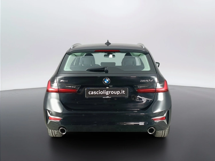5 - BMW Serie 3 320d Touring mhev 48V xdrive Luxury auto