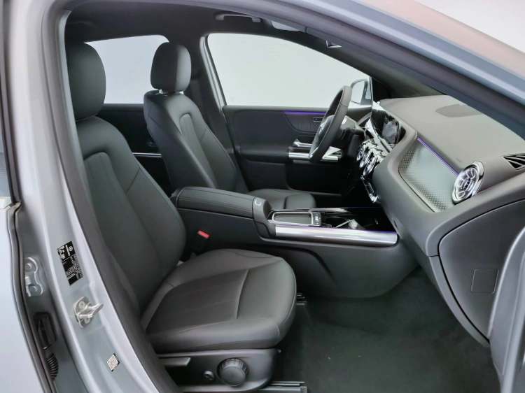 15 - Mercedes-Benz Classe B 180 d Street Edition auto