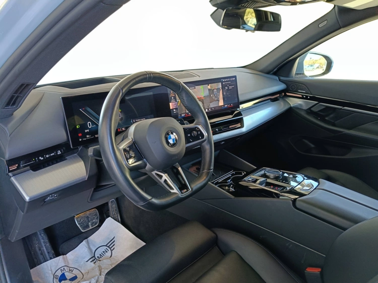 7 - BMW Serie 5 520d Touring 48V xdrive MSport Pro auto