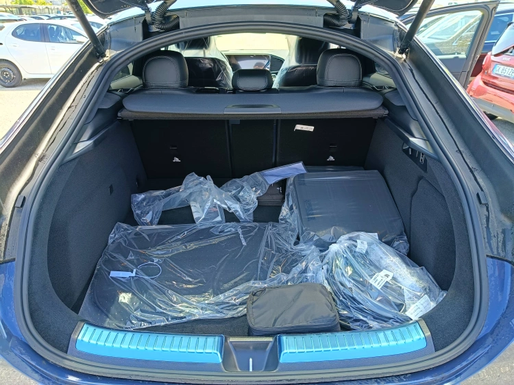 13 - Mercedes-Benz GLE 350 de 4MATIC Plug-in hybrid Coupe