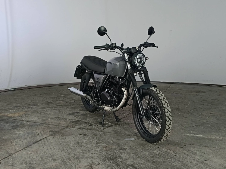 6 - Brixton Cromwell Cromwell 125 4T CBS E5