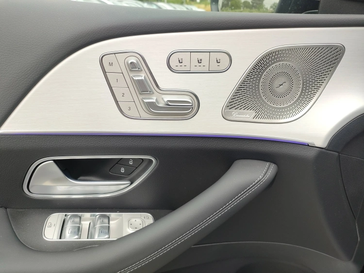 12 - Mercedes-Benz GLE GLE 300 d 4MATIC Coupe