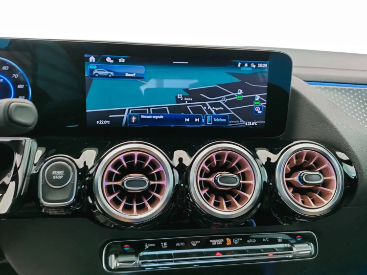 12 - Mercedes-Benz EQA 250+