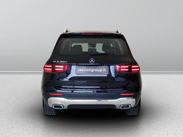 4 - Mercedes-Benz GLB 180 d Progressive Advanced auto