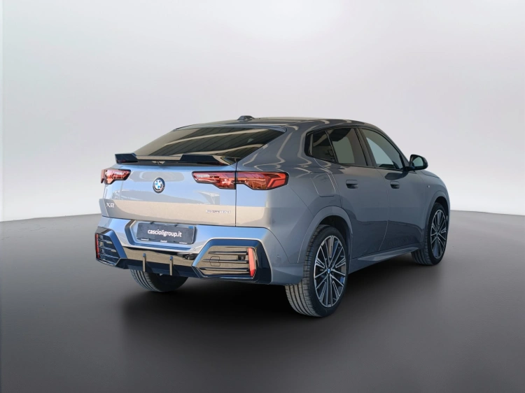 5 - BMW X2 X2 sdrive 18d MSport Pro auto