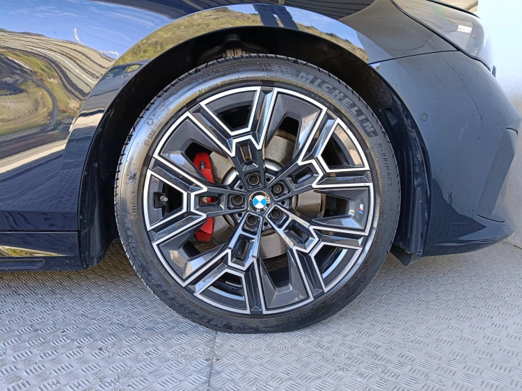 17 - BMW Serie 5 520d Touring 48V xdrive MSport Pro auto