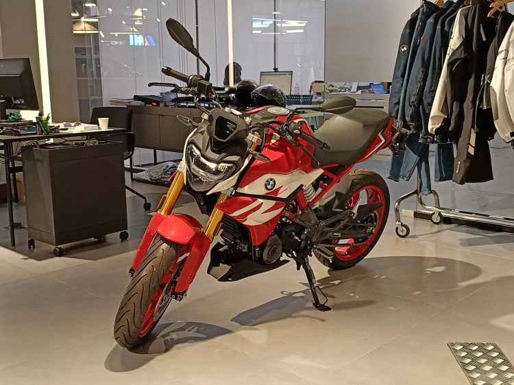 BMW Motorrad R G 310 R