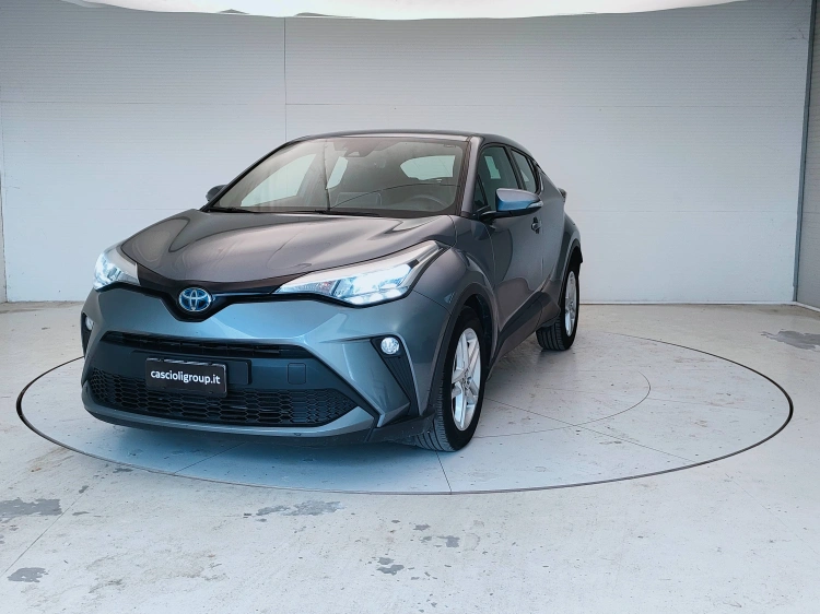1 - Toyota C-HR C-HR 1.8h Active e-cvt
