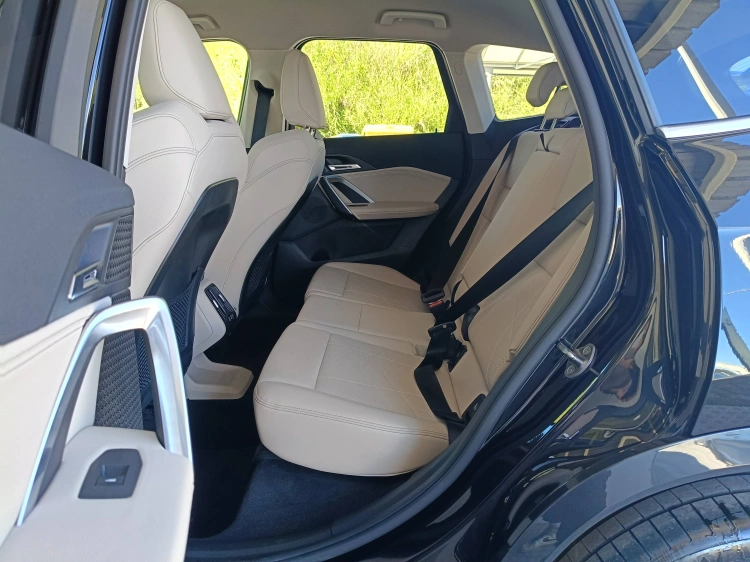 9 - BMW X1 X1 sdrive18i X-Line auto