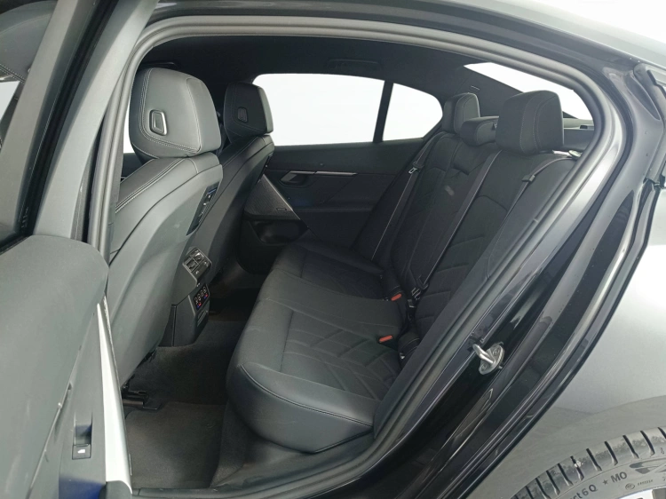 9 - BMW Serie 5 520d 48V sdrive MSport auto