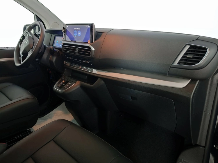 11 - Toyota Professional PROACE VERSO PROACE VERSOL1 2.0D177A LUX25
