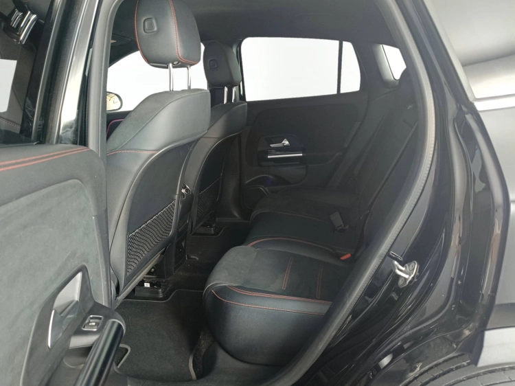 10 - Mercedes-Benz EQA 250 Premium