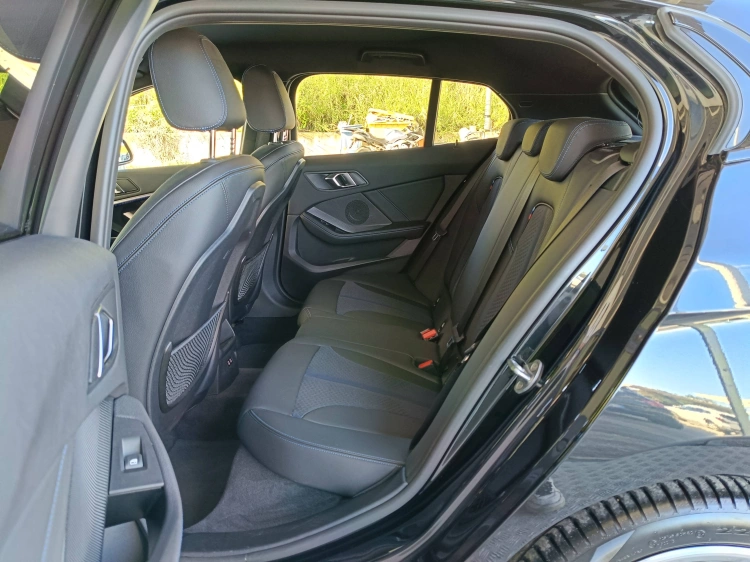 9 - BMW Serie 1 116i Msport auto