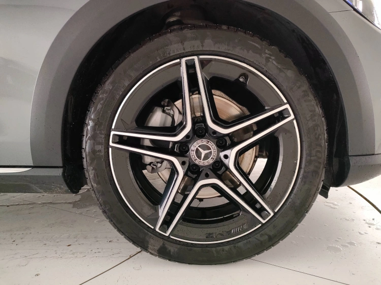 8 - Mercedes-Benz Classe E SW All-Terrain 220 d Premium Plus 4matic auto my20