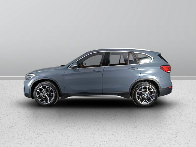 3 - BMW X1 X1 xdrive18d xLine