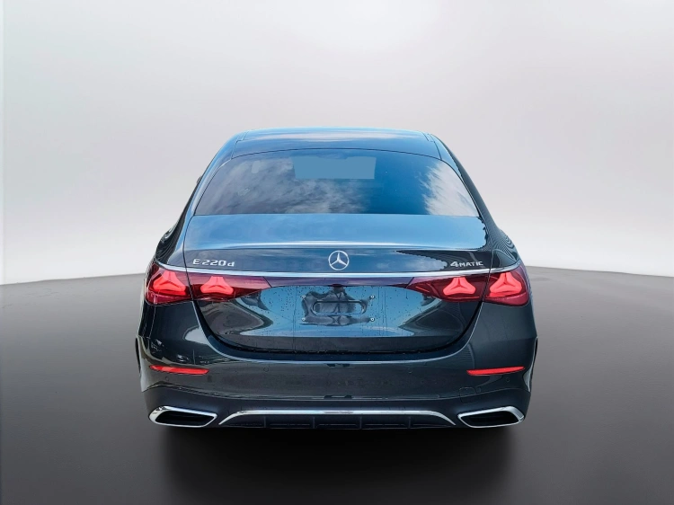 4 - Mercedes-Benz Classe E 220 d 4MATIC