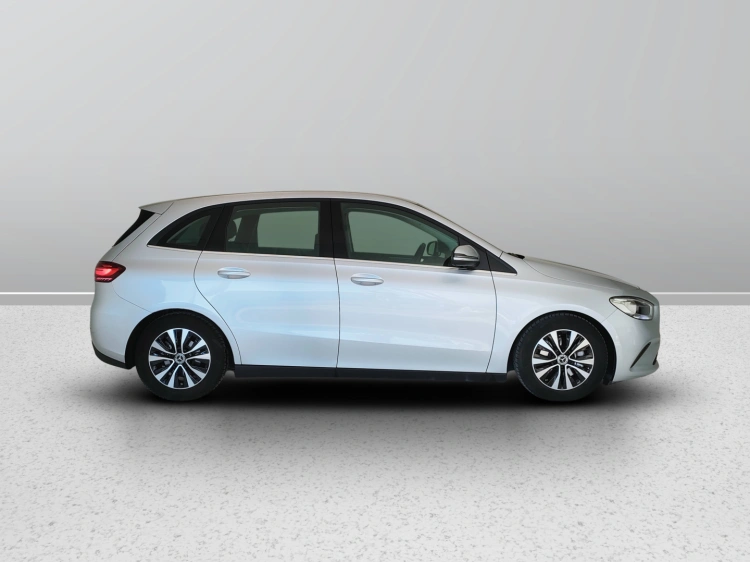 7 - Mercedes-Benz Classe B 180 Executive auto