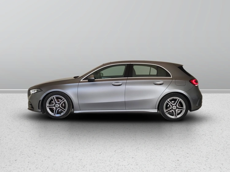 3 - Mercedes-Benz Classe A 200 d Premium auto