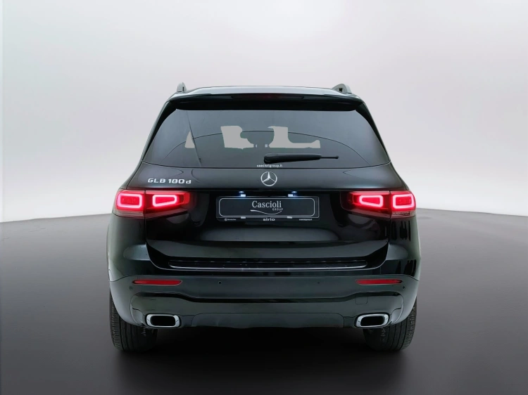 4 - Mercedes-Benz GLB 180 d Sport Plus auto