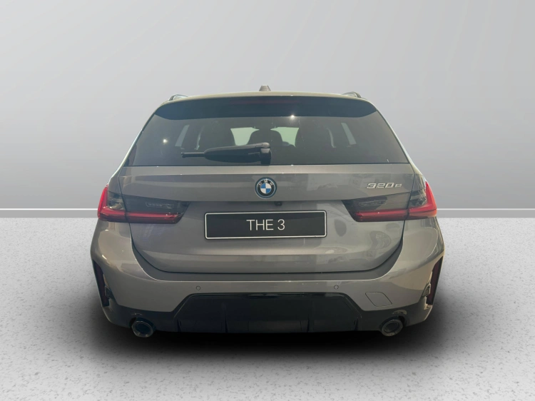 4 - BMW Serie 3 320e Touring