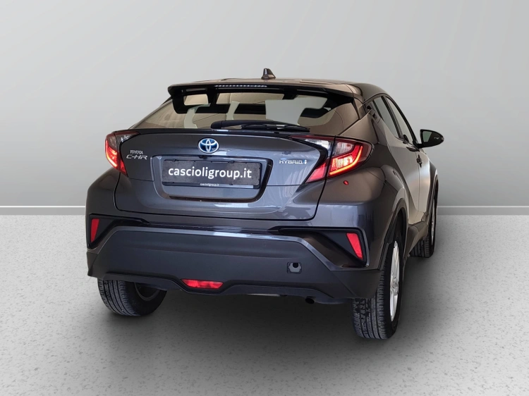 6 - Toyota C-HR C-HR 1.8h Business e-cvt