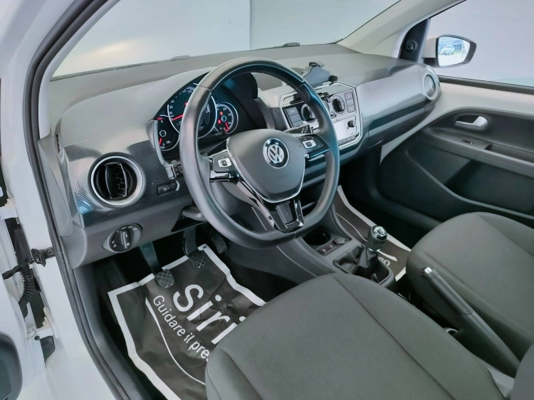 13 - Volkswagen up! up! 5p 1.0 Move up! 60cv