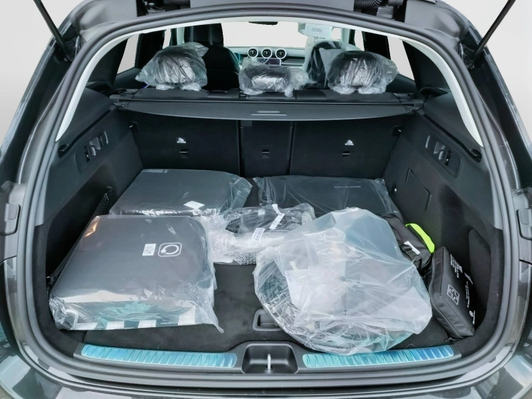 5 - Mercedes-Benz GLC 300 de 4MATIC