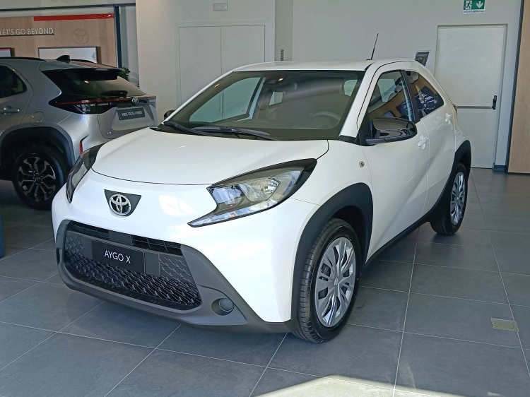 1 - Toyota Aygo X AYGO X 10B MT ACTIVE MY24