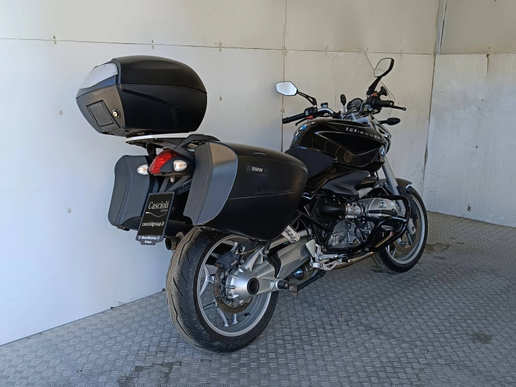 3 - BMW Motorrad R R 1200 R