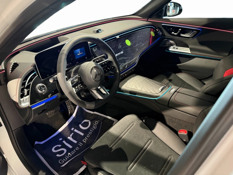 22 - Mercedes-Benz CLASSE E 53 Hybrid 4MATIC+